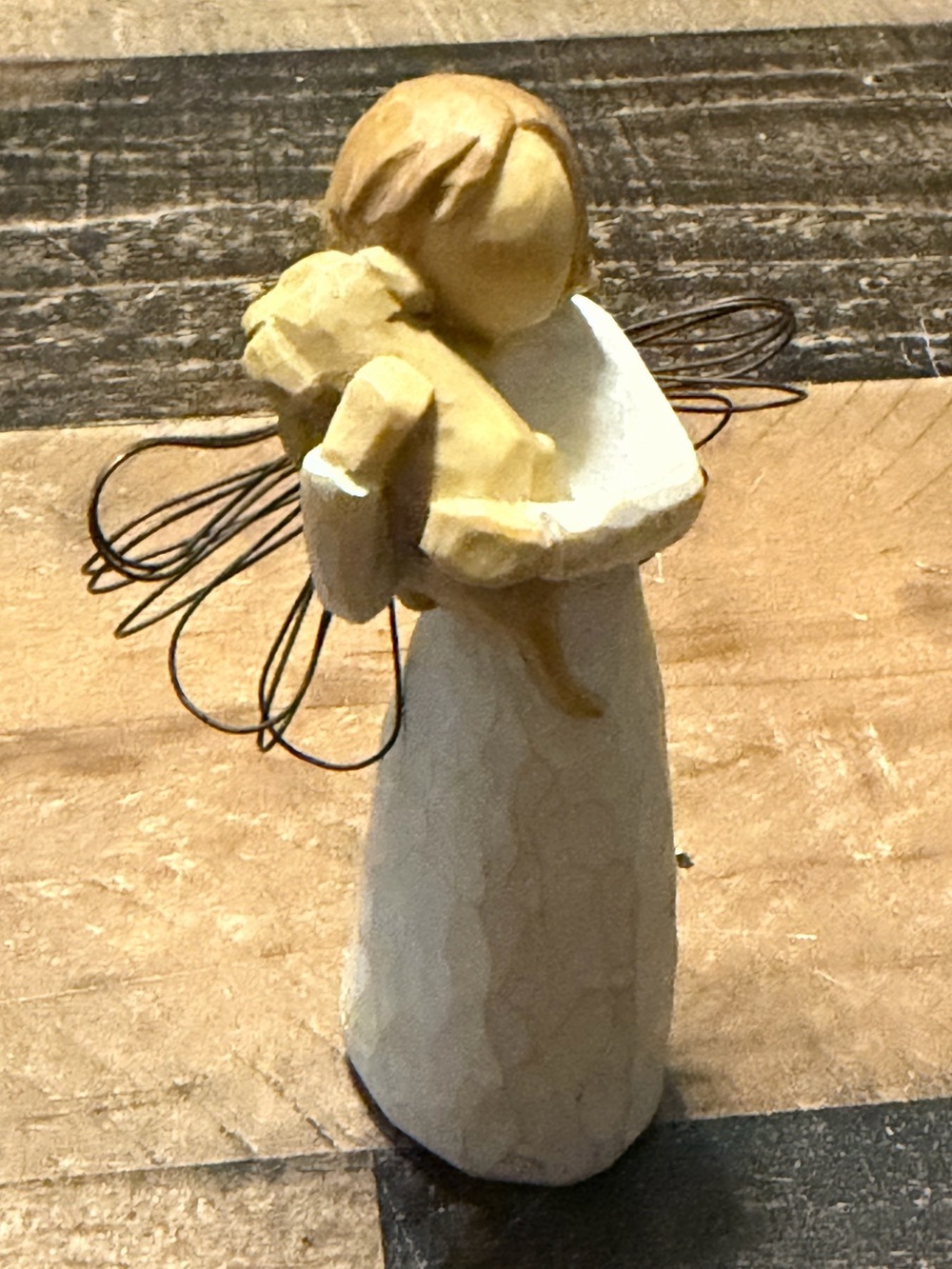 Willow Tree Angel of Friendship Animal Lover Figurine Ornament - Picture 4 of 5